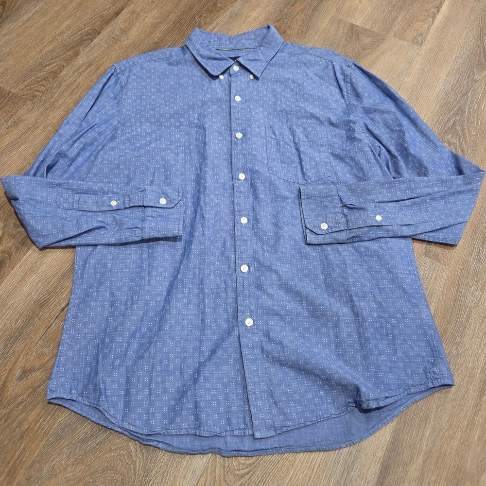 American Eagle Outfitters Mens Large Blue Dot Pattern Cotton Button Down Shirt